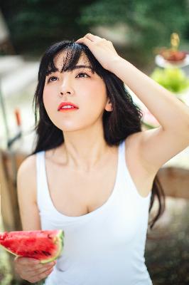 日本适合十八岁以上的护肤品红桃